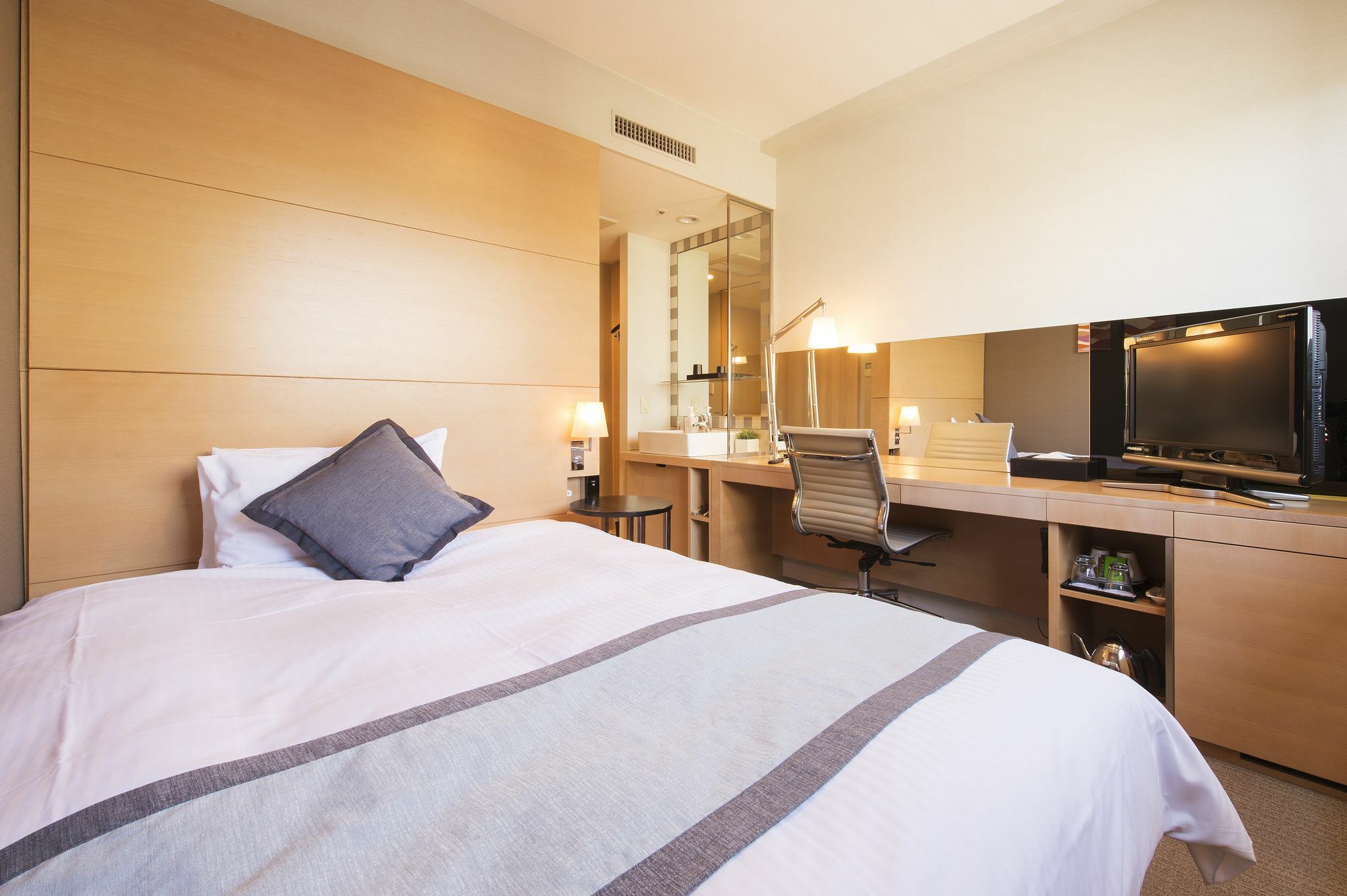 K'S Street Hotel Миядзаки Экстерьер фото